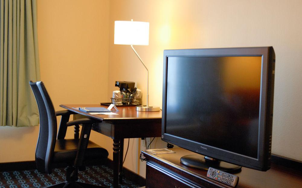 Fairfield Inn & Suites By Marriott Atlanta Buckhead Exterior foto
